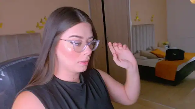 Charlotte Olsen  online show from 07-17-26, 07:55