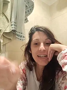 Snapshot of Nami_sunny chatting on 10-01-25, 04:33 Nami sunny online show from 10-01-25, 04:33