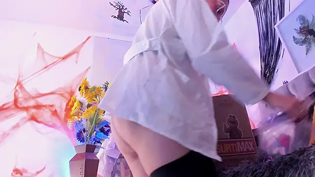 Nami sunny online show from 10-24-25, 06:56