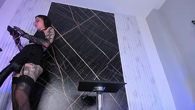 Snapshot of amber__blair chatting on 03-16-25, 08:43 amber  blair online show from 03-16-25, 08:43