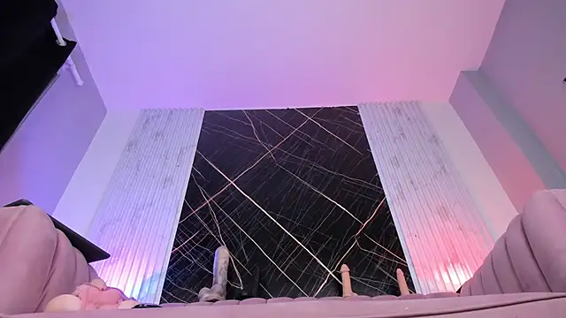 Snapshot of amber__blair chatting on 02-27-25, 12:36 amber  blair online show from 02-27-25, 12:36