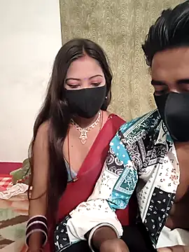 Snapshot of Lily_Baby_ chatting on 10-14-25, 03:07 Lily Baby online show from 10-14-25, 03:07