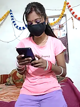 Snapshot of Lily_Baby_ chatting on 02-25-26, 04:12 Lily Baby online show from 02-25-26, 04:12