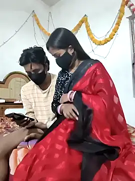 Snapshot of Lily_Baby_ chatting on 11-24-25, 04:12 Lily Baby online show from 11-24-25, 04:12