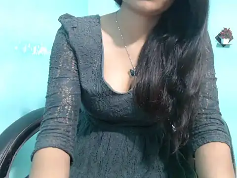Snapshot of Yashi chatting on 03-18-25, 05:23 Yashi online show from 03-18-25, 05:23