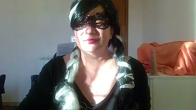 Ninalapiccolina online show from 12-17-25, 03:06