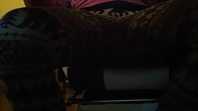 Snapshot of qoooqing67 chatting on 12-06-24, 05:47 qoooqing67 online show from 12-06-24, 05:47