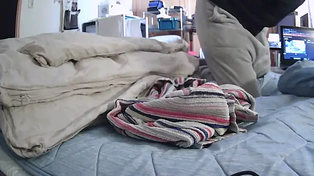 qoooqing67 online show from 03-08-26, 03:21