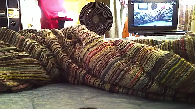 Snapshot of qoooqing67 chatting on 11-09-25, 11:53 qoooqing67 online show from 11-09-25, 11:53