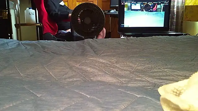 Snapshot of qoooqing67 chatting on 11-08-25, 11:41 qoooqing67 online show from 11-08-25, 11:41