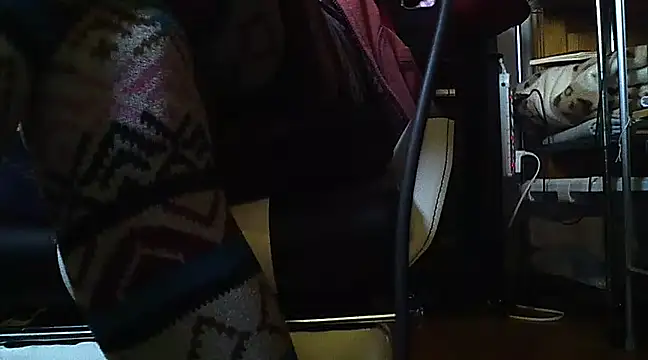 Snapshot of qoooqing67 chatting on 12-05-24, 05:32 qoooqing67 online show from 12-05-24, 05:32