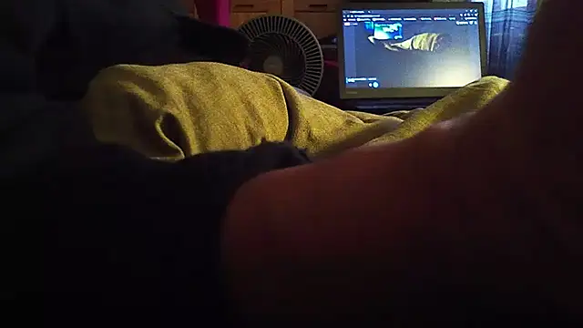 Snapshot of qoooqing67 chatting on 11-05-25, 06:38 qoooqing67 online show from 11-05-25, 06:38