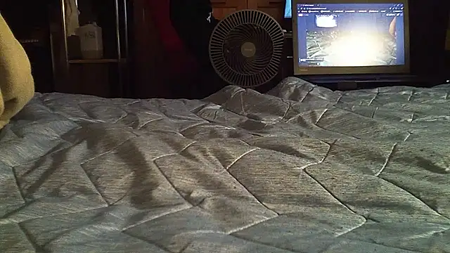 Snapshot of qoooqing67 chatting on 11-04-25, 07:34 qoooqing67 online show from 11-04-25, 07:34