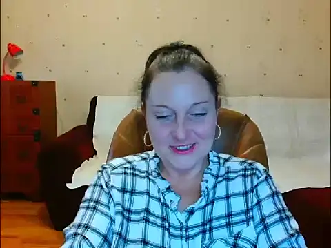 Snapshot of Alice3694 chatting on 02-10-25, 02:37 Alice3694 online show from 02-10-25, 02:37