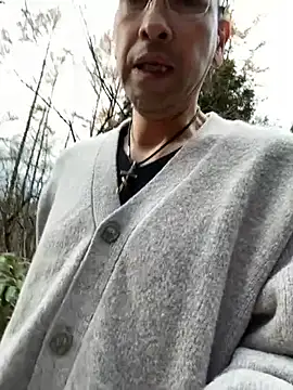 Hideen-real-face online show from 11-21-25, 06:23