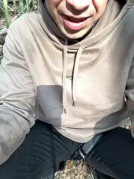 Hideen-real-face online show from 02-06-26, 06:20