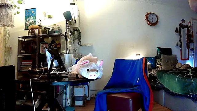 Snapshot of lextalon chatting on 12-28-24, 07:44 lextalon online show from 12-28-24, 07:44