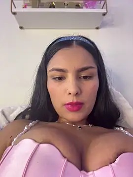 Snapshot of Maddy_Rouse_ chatting on 03-09-25, 02:18 Maddy Rouse  online show from 03-09-25, 02:18