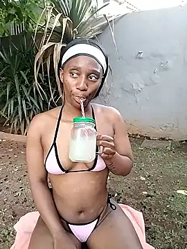 Lucy Blacksilk online show from 10-10-25, 02:51