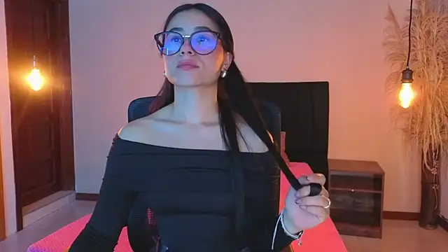 ChloeTurner  online show from 02-06-26, 08:16