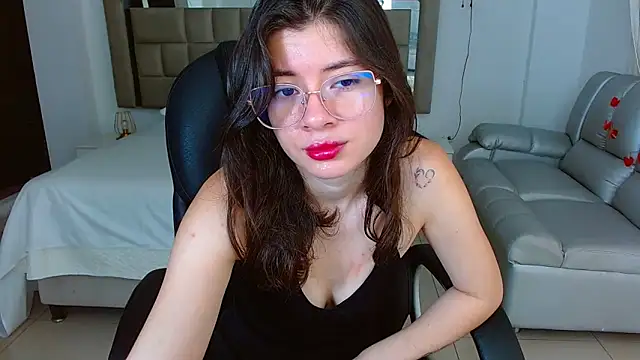 zoecruzz online show from 03-08-26, 01:25