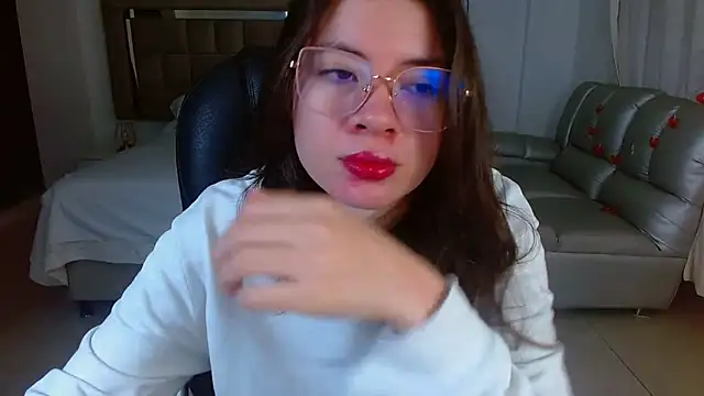 zoecruzz online show from 03-28-26, 01:23