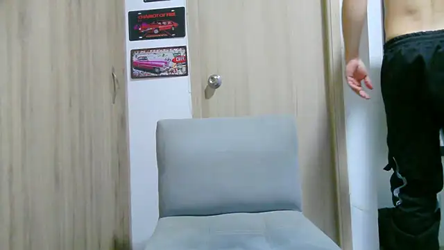 Aaron kwok28 online show from 04-10-26, 11:01