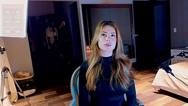 Snapshot of greyslopez chatting on 05-20-26, 11:13 greyslopez online show from 05-20-26, 11:13