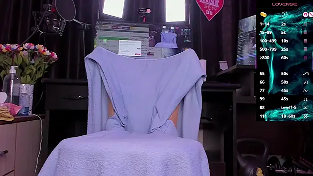 Raissa sky26 online show from 04-10-26, 02:51