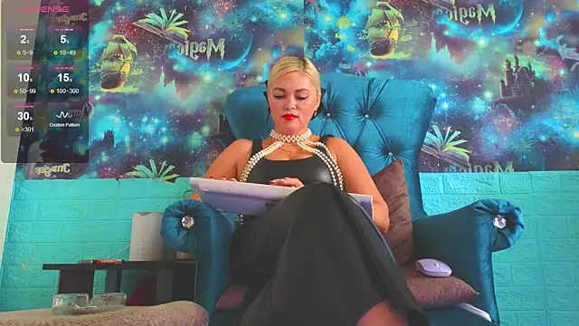 Snow Goddess online show from 10-13-25, 04:14