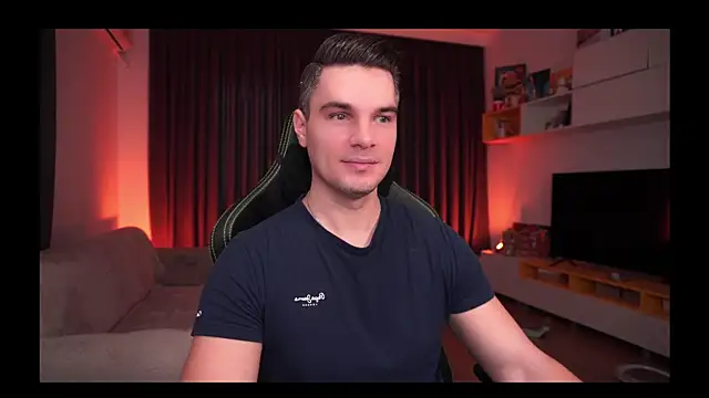 Snapshot of billypassion chatting on 01-27-25, 06:30 billypassion online show from 01-27-25, 06:30