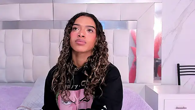 BritneyCollins online show from 10-07-25, 12:06