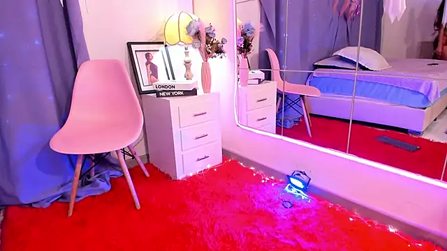 BritneyCollins online show from 10-28-25, 12:04