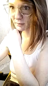Snapshot of Feli_blue chatting on 02-27-25, 12:12 Feli blue online show from 02-27-25, 12:12