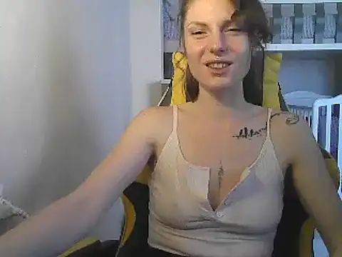 Snapshot of Feli_blue chatting on 03-06-25, 11:58 Feli blue online show from 03-06-25, 11:58