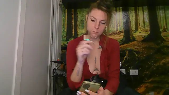 Feli blue online show from 12-18-25, 09:25