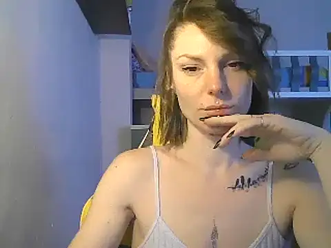 Snapshot of Feli_blue chatting on 02-10-25, 08:53 Feli blue online show from 02-10-25, 08:53
