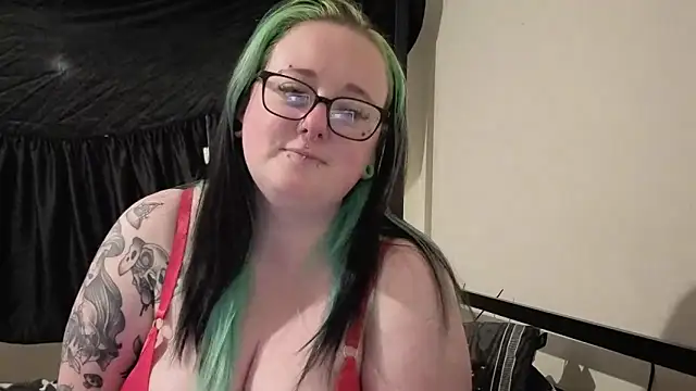 Snapshot of Bunny_Cummings chatting on 06-16-26, 10:32 Bunny Cummings online show from 06-16-26, 10:32