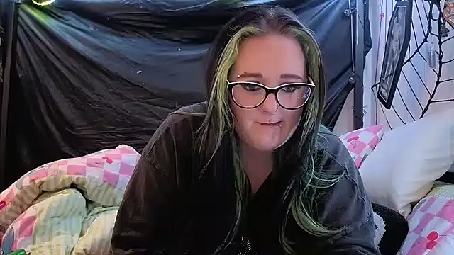 Bunny Cummings online show from 03-24-26, 12:43