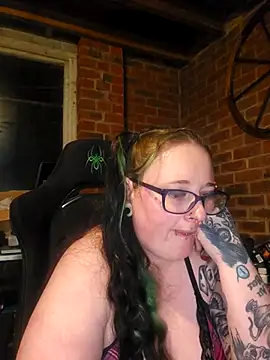 Bunny Cummings online show from 11-08-25, 10:57