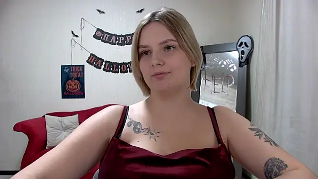 DianeMills online show from 10-31-25, 05:53