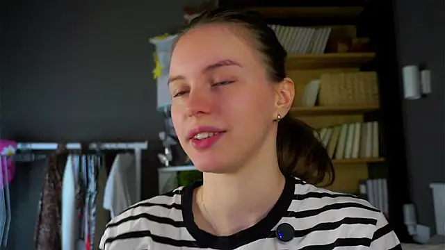 DarylBarks online show from 11-26-25, 01:38