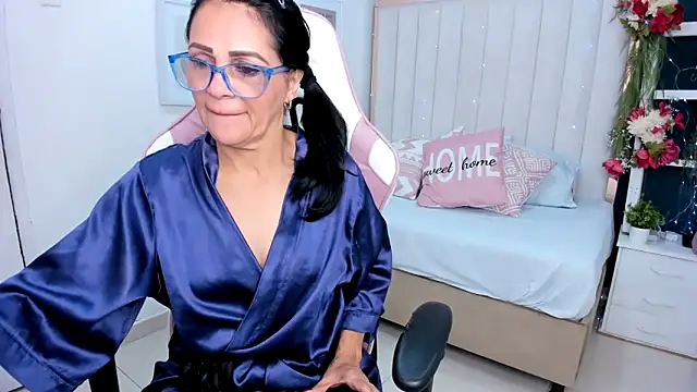 margot smith  online show from 09-29-25, 12:22