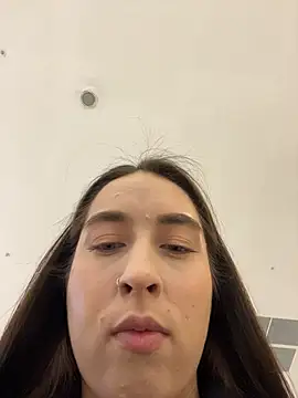 Holly Play online show from 11-23-25, 12:04