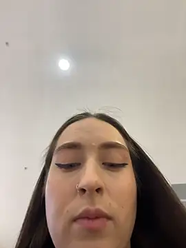 Holly Play online show from 12-17-25, 12:10