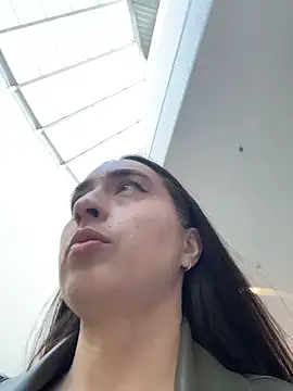 Holly Play online show from 03-17-26, 09:01