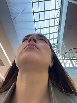 Holly Play online show from 03-24-26, 08:58