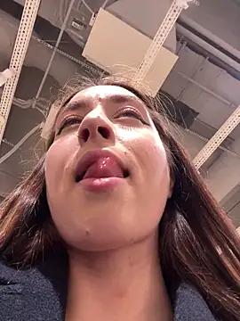 Holly Play online show from 12-19-25, 12:29