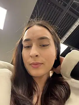 Holly Play online show from 03-02-26, 12:23