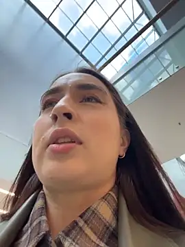 Holly Play online show from 03-28-26, 12:06